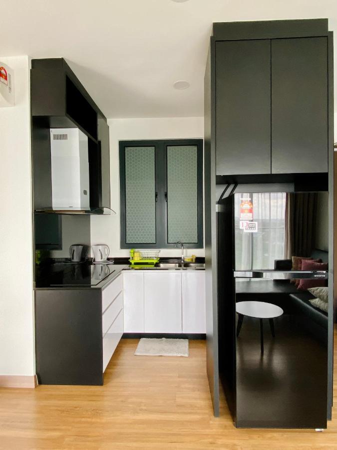Dream Suite 2 - Landmark Residence 1, High Floor, Nice View, Wi-Fi & Tv Box Kajang Extérieur photo