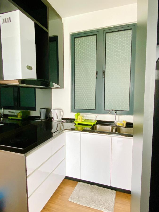 Dream Suite 2 - Landmark Residence 1, High Floor, Nice View, Wi-Fi & Tv Box Kajang Extérieur photo